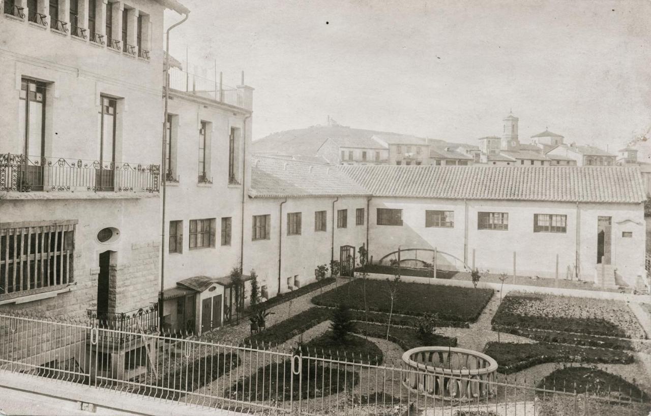 Fabrica Descals And Pavillion Villa Olot Dış mekan fotoğraf